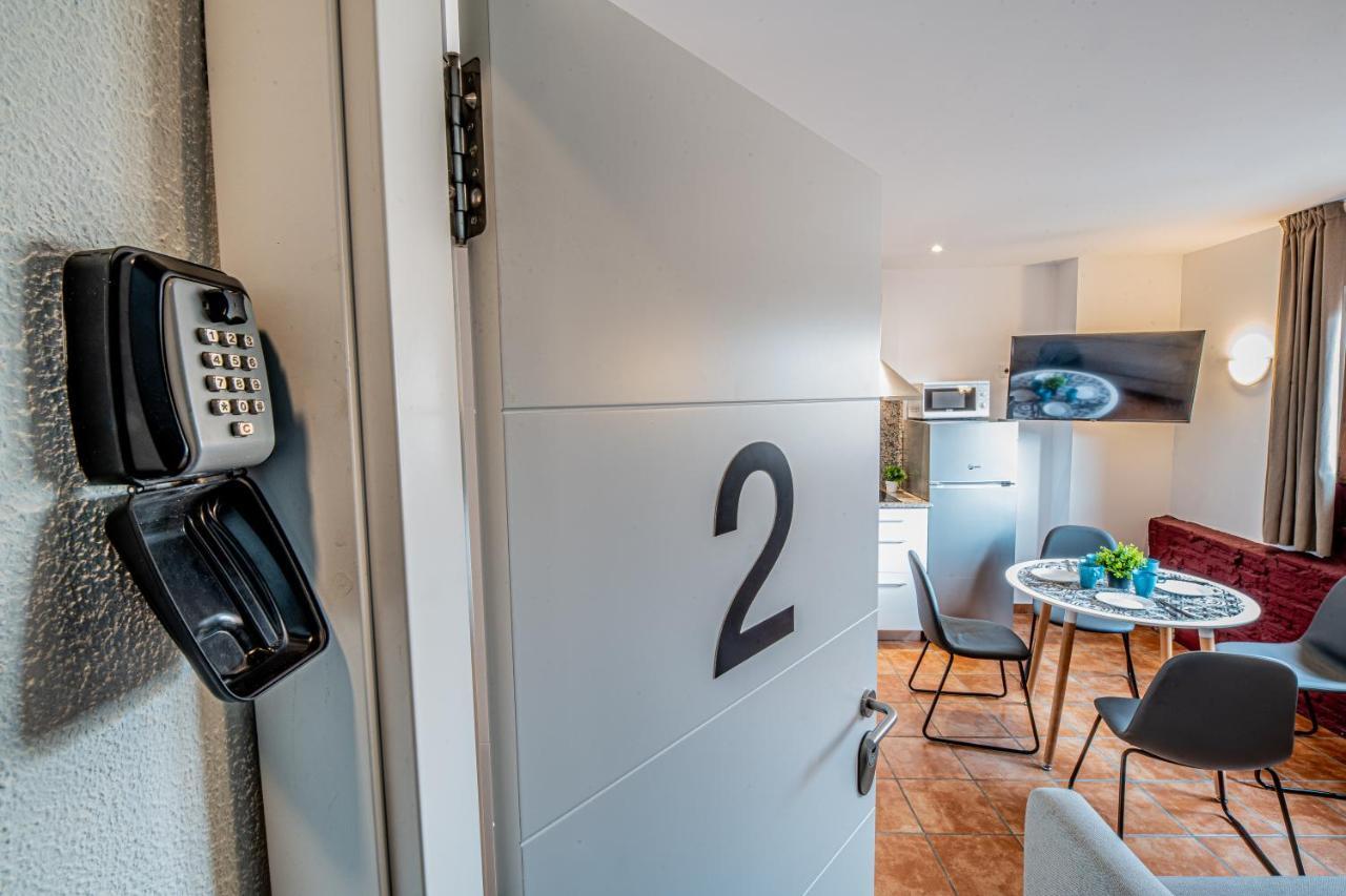 Apartamento 2 En La Muralla Romana Junto A La Catedral Tarragona Esterno foto